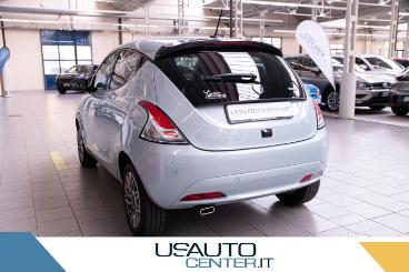 LANCIA CERTIFIED Lancia Ypsilon 1.0 Firefly 70 Cv Start And Stop Hybrid Gold Usata - City Car Ibrido Verde - Milano - 2228979_5