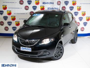 LANCIA CERTIFIED Lancia Ypsilon 1.0 Firefly 5 Porte S And S Hybrid Silver Plus - P Usata - City Car Ibrido Nero - Calusco Dadda - 2241610_2