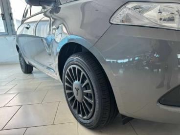LANCIA CERTIFIED Lancia Ypsilon New 5p My23 1.0 Firefly 70 Cvstart And Stop Hybrid Usata - City Car Ibrido Plug-in Grigio - Surbo - 2245256_5