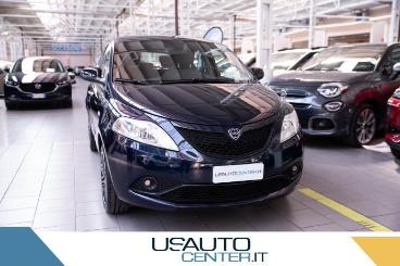 LANCIA CERTIFIED Lancia Ypsilon Ypsi Mid 1.2 Bz.  L1 5p.gs.5m.i/ce Usata - City Car Benzina Blu - Milano - 2256516_2
