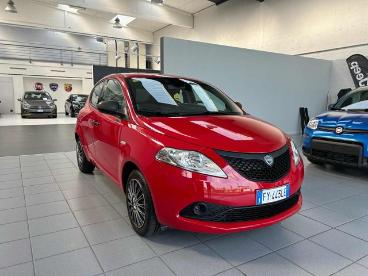 LANCIA CERTIFIED Lancia Ypsilon 1.2 69 Cv 5 Porte S And S Elefantino Blu Usata - City Car Benzina Rosso - Vercelli - 2258247_1