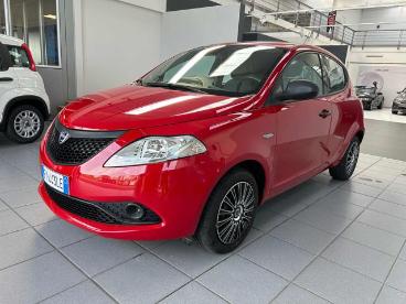 LANCIA CERTIFIED Lancia Ypsilon 1.2 69 Cv 5 Porte S And S Elefantino Blu Usata - City Car Benzina Rosso - Vercelli - 2258247_3
