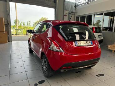 LANCIA CERTIFIED Lancia Ypsilon 1.2 69 Cv 5 Porte S And S Elefantino Blu Usata - City Car Benzina Rosso - Vercelli - 2258247_4