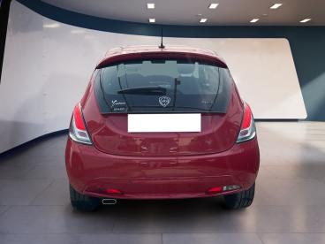 LANCIA CERTIFIED Lancia Ypsilon Iii 2015 1.0 Hybrid Gold S And S 70cv Usata - City Car Ibrido Rosso - Torino - 2270278_4