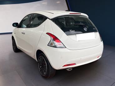 LANCIA CERTIFIED Lancia Ypsilon Iii 2021 1.0 Firefly Hybrid Gold S And S 70cv Usata - City Car Ibrido Bianco - Torino - 2270280_5
