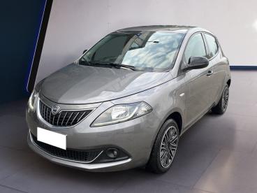 LANCIA CERTIFIED Lancia Ypsilon Iii 2021 1.0 Firefly Hybrid Gold S And S 70cv 5p.t Usata - City Car Ibrido Grigio - Torino - 2270281_2