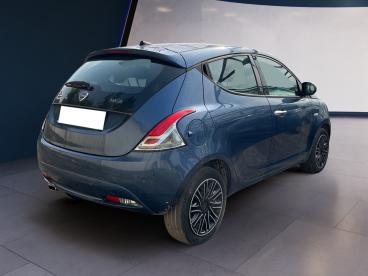 LANCIA CERTIFIED Lancia Ypsilon Iii 2021 1.0 Firefly Hybrid Gold S And S 70cv Usata - City Car Ibrido Blu - Torino - 2270282_4