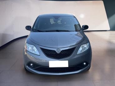 LANCIA CERTIFIED Lancia Ypsilon Iii 2021 1.0 Firefly Hybrid Gold S And S 70cv Usata - City Car Ibrido Grigio - Torino - 2270284_1