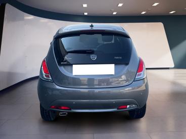 LANCIA CERTIFIED Lancia Ypsilon Iii 2021 1.0 Firefly Hybrid Gold S And S 70cv Usata - City Car Ibrido Grigio - Torino - 2270284_5