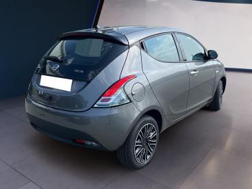 LANCIA CERTIFIED Lancia Ypsilon Iii 2021 1.0 Firefly Hybrid Gold S And S 70cv Usata - City Car Ibrido Grigio - Torino - 2270286_4