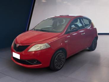 LANCIA CERTIFIED Lancia Ypsilon Iii 2015 1.0 Hybrid Gold S And S 70cv Usata - City Car Ibrido Rosso - Torino - 2270303_2