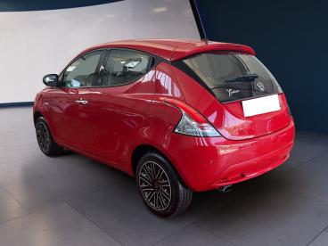 LANCIA CERTIFIED Lancia Ypsilon Iii 2015 1.0 Hybrid Gold S And S 70cv Usata - City Car Ibrido Rosso - Torino - 2270303_3