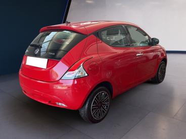 LANCIA CERTIFIED Lancia Ypsilon Iii 2015 1.0 Hybrid Gold S And S 70cv Usata - City Car Ibrido Rosso - Torino - 2270303_4