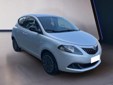 LANCIA CERTIFIED Lancia Ypsilon Iii 2021 1.2 Gold Gpl 69cv Usata - City Car  Grigio - Torino - 2270332_3