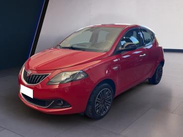 LANCIA CERTIFIED Lancia Ypsilon Iii 2021 1.0 Firefly Hybrid Gold S And S 70cv Usata - City Car Ibrido Rosso - Torino - 2270333_2