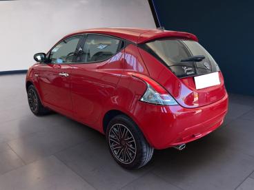 LANCIA CERTIFIED Lancia Ypsilon Iii 2021 1.0 Firefly Hybrid Gold S And S 70cv Usata - City Car Ibrido Rosso - Torino - 2270333_5