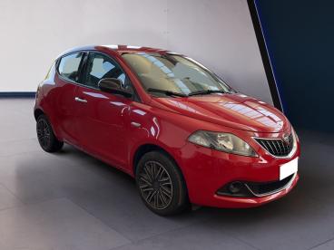 LANCIA CERTIFIED Lancia Ypsilon Iii 2021 1.0 Firefly Hybrid Gold S And S 70cv Usata - City Car Ibrido Rosso - Torino - 2270335_3