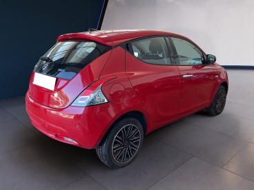LANCIA CERTIFIED Lancia Ypsilon Iii 2021 1.0 Firefly Hybrid Gold S And S 70cv Usata - City Car Ibrido Rosso - Torino - 2270335_4