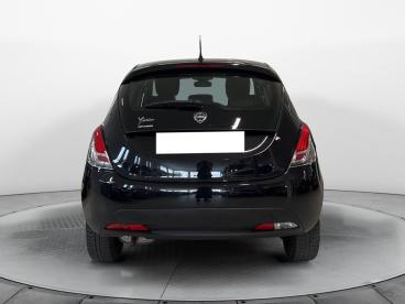 LANCIA CERTIFIED Lancia Ypsilon 1.2 69 Cv 5 Porte Elefantino Blu Usata - City Car Benzina Nero - San Miniato - 2270671_4