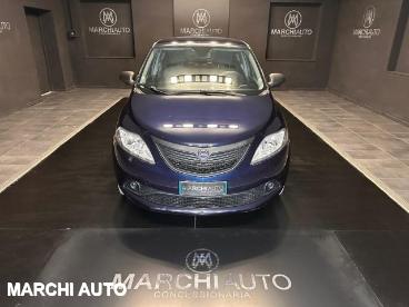 LANCIA CERTIFIED Lancia Ypsilon 1.2 69 Cv + Gpl 5 Porte Elefantino Blu Usata - City Car  Blu - Bastia Umbra - 2271369_2