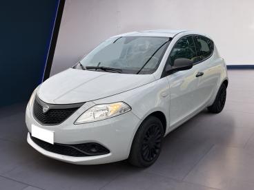 LANCIA CERTIFIED Lancia Ypsilon Iii 2015 1.0 Firefly Hybrid Silver S And S 70cv Usata - City Car Ibrido Blu - Torino - 2271639_2