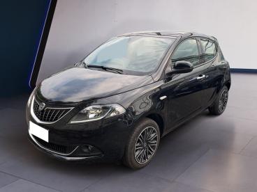 LANCIA CERTIFIED Lancia Ypsilon Iii 2021 1.0 Firefly Hybrid Gold S And S 70cv Usata - City Car Ibrido Nero - Torino - 2272471_2