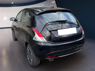 LANCIA CERTIFIED Lancia Ypsilon Iii 2021 1.0 Firefly Hybrid Gold S And S 70cv Usata - City Car Ibrido Nero - Torino - 2272471_5