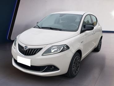 LANCIA CERTIFIED Lancia Ypsilon Iii 2021 1.0 Firefly Hybrid Gold S And S 70cv 5p.t Usata - City Car Ibrido Bianco - Torino - 2273090_2