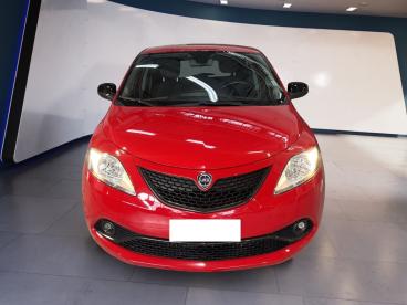 LANCIA CERTIFIED Lancia Ypsilon Iii 2015 1.0 Hybrid Gold S And S 70cv Usata - City Car Ibrido Rosso - Torino - 2275086_1