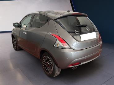 LANCIA CERTIFIED Lancia Ypsilon Iii 2021 1.0 Firefly Hybrid Gold S And S 70cv Usata - City Car Ibrido Grigio - Torino - 2275089_4
