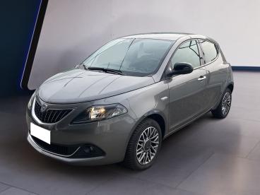 LANCIA CERTIFIED Lancia Ypsilon Iii 2021 1.0 Firefly Hybrid Gold S And S 70cv Usata - City Car Ibrido Grigio - Torino - 2275450_3