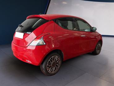 LANCIA CERTIFIED Lancia Ypsilon Iii 2021 1.2 Gold Gpl 69cv Usata - City Car  Rosso - Torino - 2276265_4