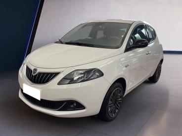 LANCIA CERTIFIED Lancia Ypsilon Iii 2021 1.0 Hybrid Silver S And S 70cv Usata - City Car Ibrido Bianco - Torino - 2276267_2