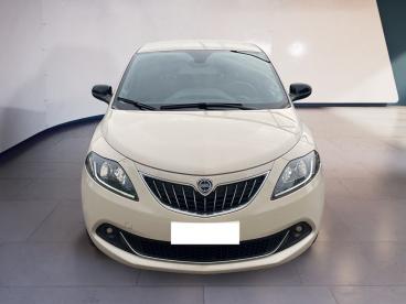 LANCIA CERTIFIED Lancia Ypsilon Iii 2021 1.0 Firefly Hybrid Gold S And S 70cv Usata - City Car Ibrido Bianco - Torino - 2277844_1