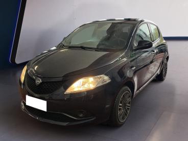 LANCIA CERTIFIED Lancia Ypsilon Iii 2015 1.2 Gold S And S 69cv My19 Usata - City Car Benzina Blu - Torino - 2277845_2