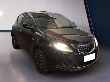 LANCIA CERTIFIED Lancia Ypsilon Iii 2021 1.0 Firefly Hybrid Gold S And S 70cv Usata - City Car Ibrido Nero - Torino - 2278076_2