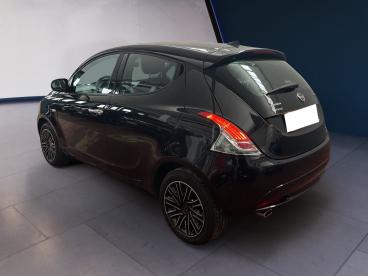 LANCIA CERTIFIED Lancia Ypsilon Iii 2021 1.0 Firefly Hybrid Gold S And S 70cv Usata - City Car Ibrido Nero - Torino - 2278076_4