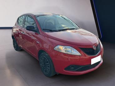 LANCIA CERTIFIED Lancia Ypsilon Iii 2015 1.2 Gold S And S 69cv My19 Usata - City Car Benzina Rosso - Torino - 2283546_3