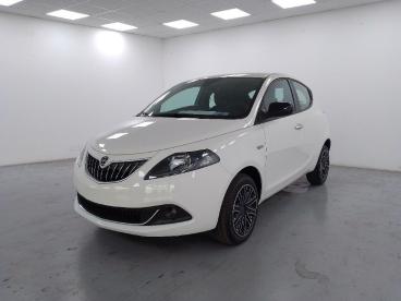 LANCIA CERTIFIED Lancia Ypsilon 1.0 Firefly Hybrid Gold S And S 70cv 5p.ti Usata - City Car Ibrido Bianco - Cuneo - 2284971_1
