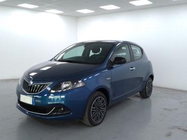 LANCIA CERTIFIED Lancia Ypsilon 1.0 Firefly Hybrid Gold S And S 70cv Usata - City Car Ibrido Blu - Cuneo - 2284981_1