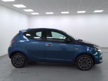 LANCIA CERTIFIED Lancia Ypsilon 1.0 Firefly Hybrid Gold S And S 70cv Usata - City Car Ibrido Blu - Cuneo - 2284981_4