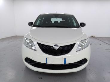 LANCIA CERTIFIED Lancia Ypsilon 1.2 Gold S And S 69cv My19 Usata - City Car Benzina Bianco - Cuneo - 2284982_2