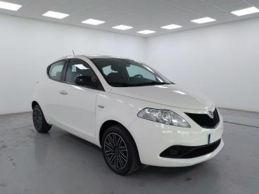 LANCIA CERTIFIED Lancia Ypsilon 1.2 Gold S And S 69cv My19 Usata - City Car Benzina Bianco - Cuneo - 2284982_3