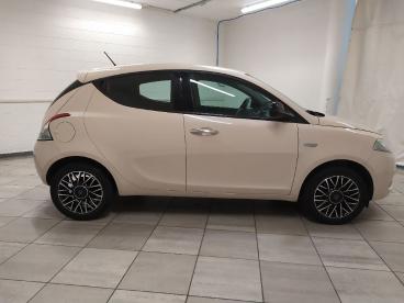 LANCIA CERTIFIED Lancia Ypsilon 1.2 Gold S And S 69cv My19 Usata - City Car Benzina Beige - Cuneo - 2284986_4
