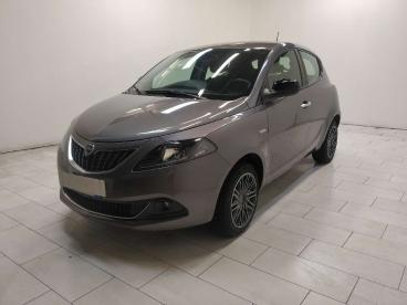 LANCIA CERTIFIED Lancia Ypsilon 1.0 Firefly Hybrid Gold S And S 70cv Usata - City Car Ibrido Grigio - Cuneo - 2284987_1