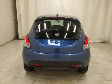 LANCIA CERTIFIED Lancia Ypsilon 1.0 Firefly Hybrid Oro S And S 70cv Usata - City Car Ibrido Blu - Cuneo - 2285018_5