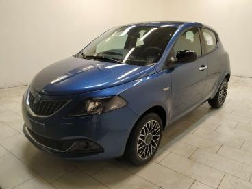 LANCIA CERTIFIED Lancia Ypsilon 1.0 Firefly Hybrid Platino S And S 70cv Usata - City Car Ibrido Blu - Cuneo - 2285024_1