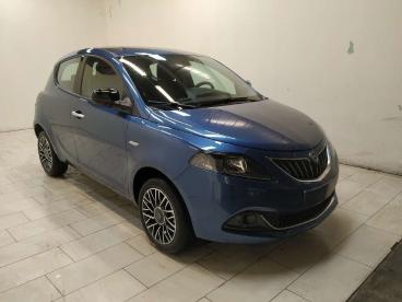 LANCIA CERTIFIED Lancia Ypsilon 1.0 Firefly Hybrid Platino S And S 70cv Usata - City Car Ibrido Blu - Cuneo - 2285024_3
