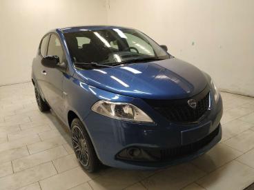 LANCIA CERTIFIED Lancia Ypsilon 1.0 Firefly Hybrid Oro S And S 70cv Usata - City Car Ibrido Blu - Cuneo - 2285029_3