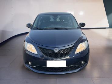 LANCIA CERTIFIED Lancia Ypsilon Iii 2015 1.0 Hybrid Gold S And S 70cv Usata - City Car Ibrido Blu - Torino - 2285365_1
